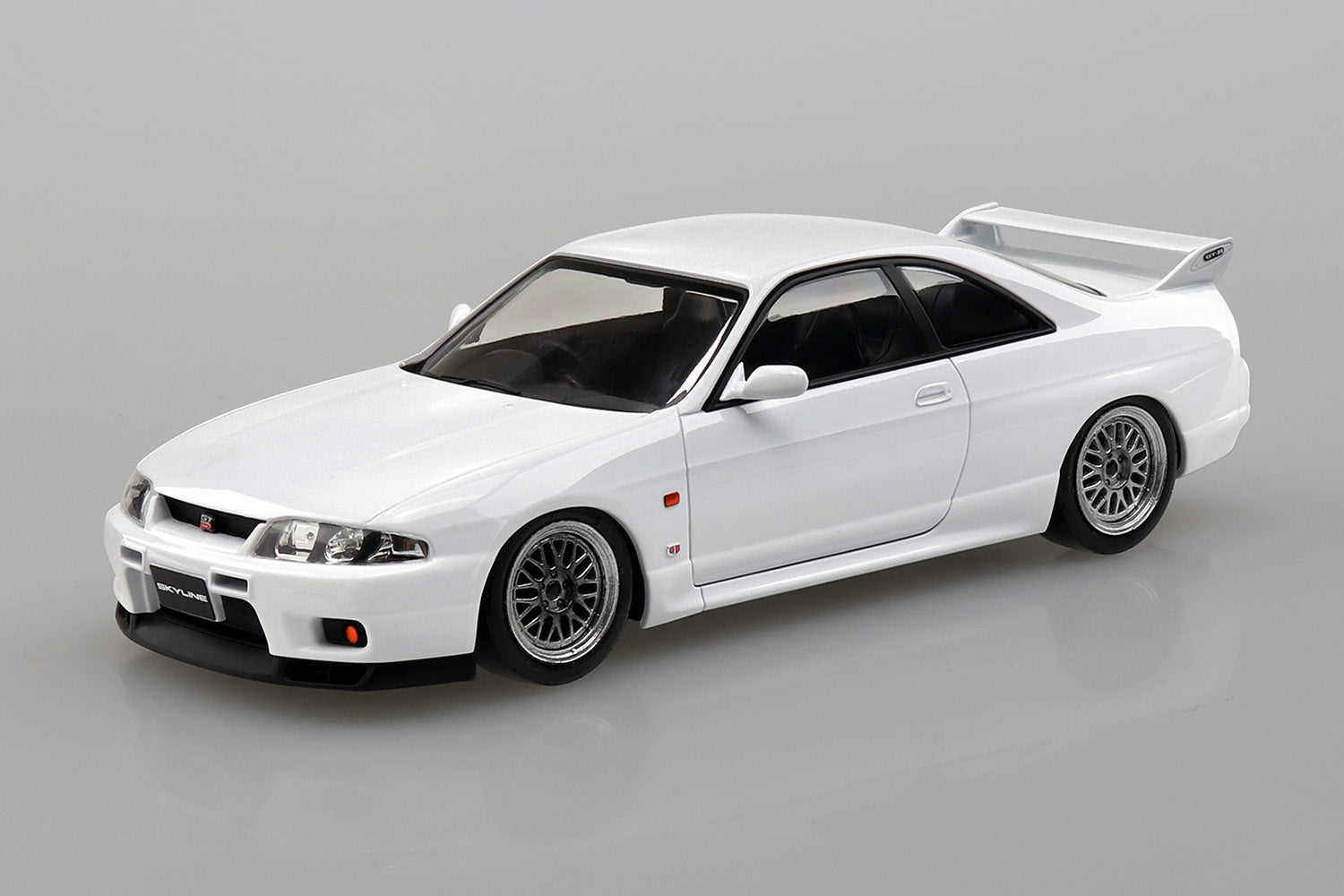 ニッサン R33スカイラインGT-R カスタムホイール(ホワイト)　青島文化教材社